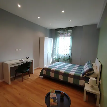 Lägenhet Hub In R'home